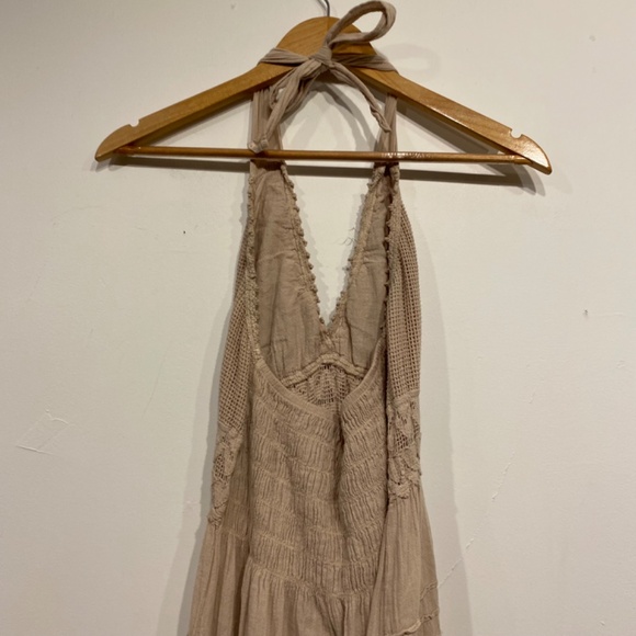 Seaspice Resort Beige Halter Neck Midi Dress - Picture 4 of 6